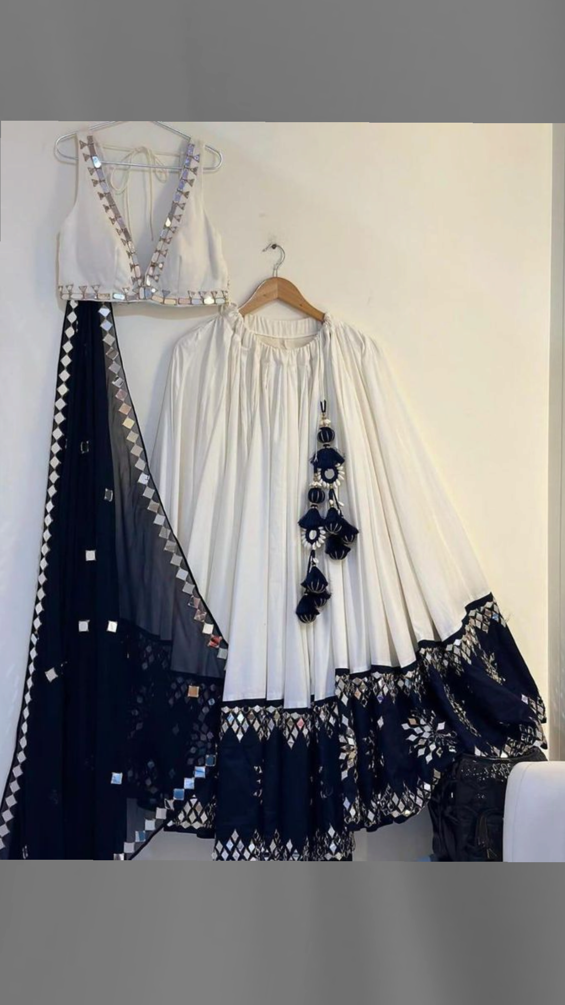 Outfit grid image 28